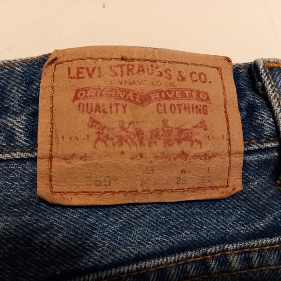 Custom embellished Levis 569 jeans - Picture 6 of 8